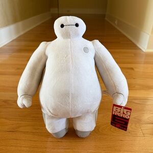 NWT Disney Store Big Hero 6 Baymax Plush Stuffy